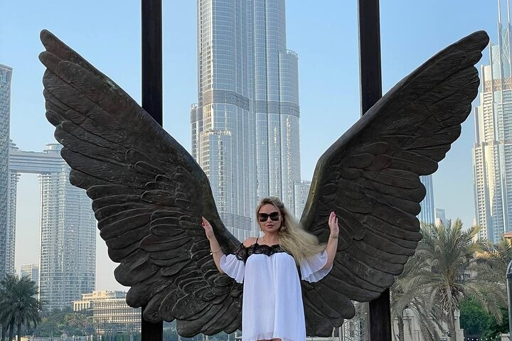 Experience the unique blend of modern architecture and cultural landmarks in Dubai perfect for those wanting to explore iconic sites like Burj al-Arab and the stunning palm islands.